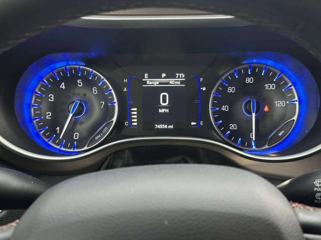 2018 Chrysler Pacifica Touring L FWD - 23015331 - 25