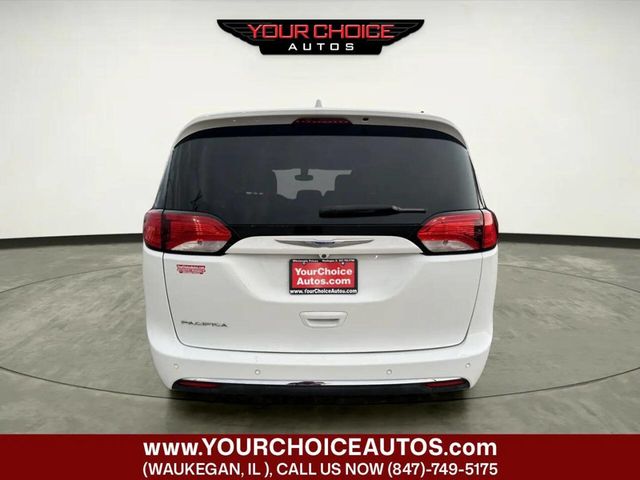 2018 Chrysler Pacifica Touring L FWD - 23015331 - 3