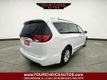 2018 Chrysler Pacifica Touring L FWD - 23015331 - 4
