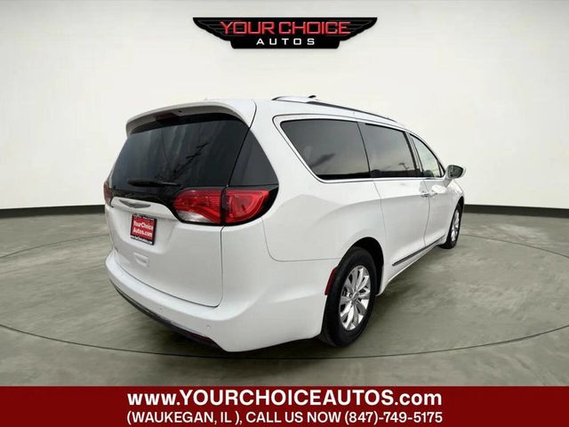 2018 Chrysler Pacifica Touring L FWD - 23015331 - 4