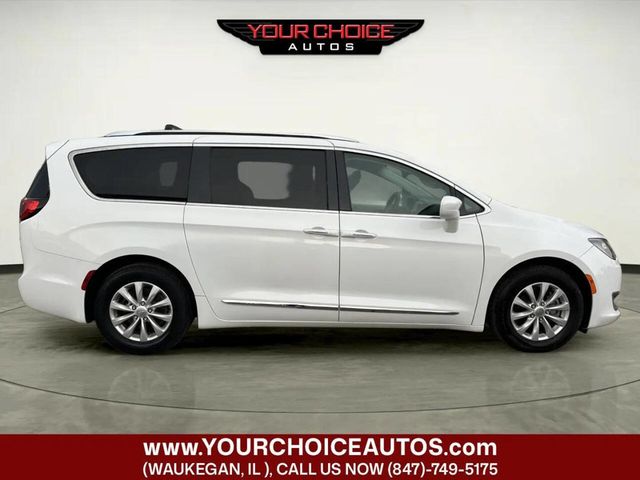 2018 Chrysler Pacifica Touring L FWD - 23015331 - 5