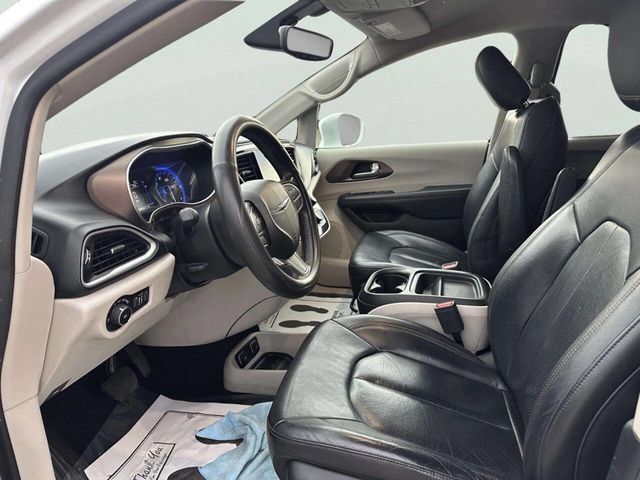 2018 Chrysler Pacifica Touring L FWD - 23015331 - 8