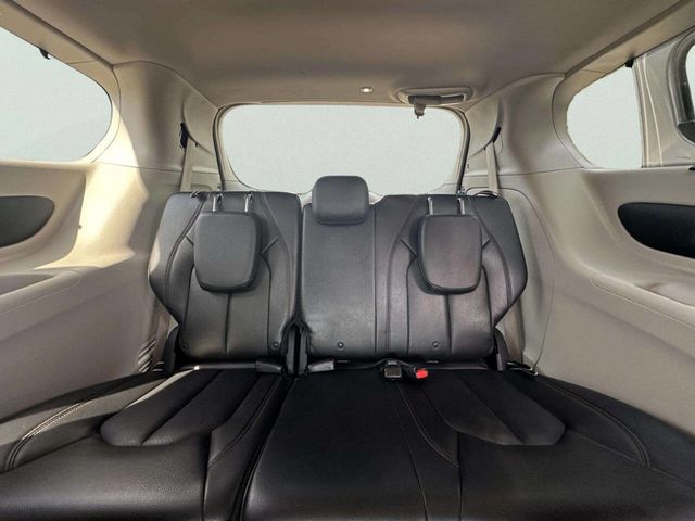 2018 Chrysler Pacifica Touring L FWD - 23032536 - 11