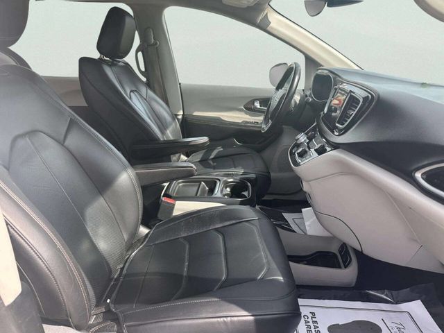 2018 Chrysler Pacifica Touring L FWD - 23032536 - 16