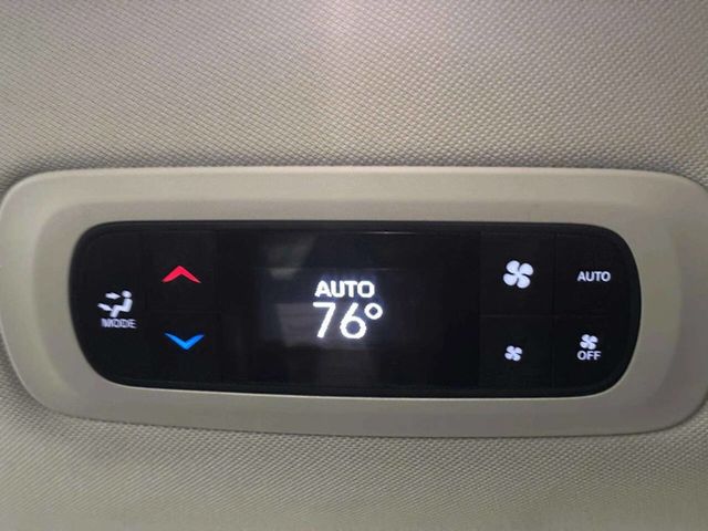2018 Chrysler Pacifica Touring L FWD - 23036121 - 19