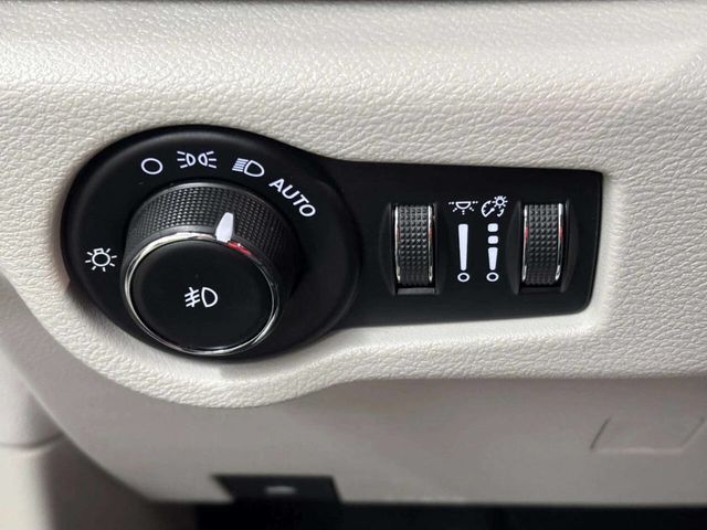 2018 Chrysler Pacifica Touring L FWD - 23036121 - 25