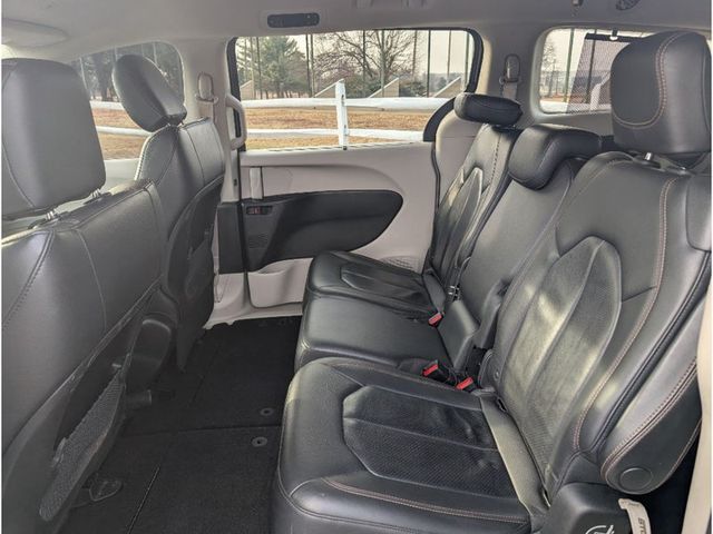 2018 Chrysler Pacifica Touring L FWD - 22960642 - 14