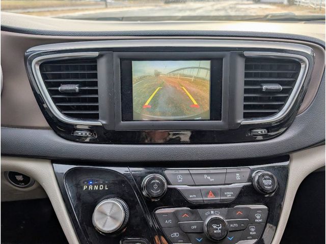 2018 Chrysler Pacifica Touring L FWD - 22960642 - 23