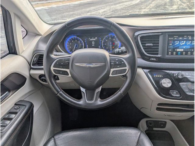 2018 Chrysler Pacifica Touring L FWD - 22960642 - 24