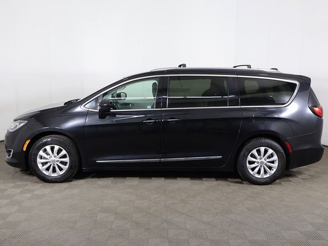 2018 Chrysler Pacifica Touring L FWD - 23024235 - 16