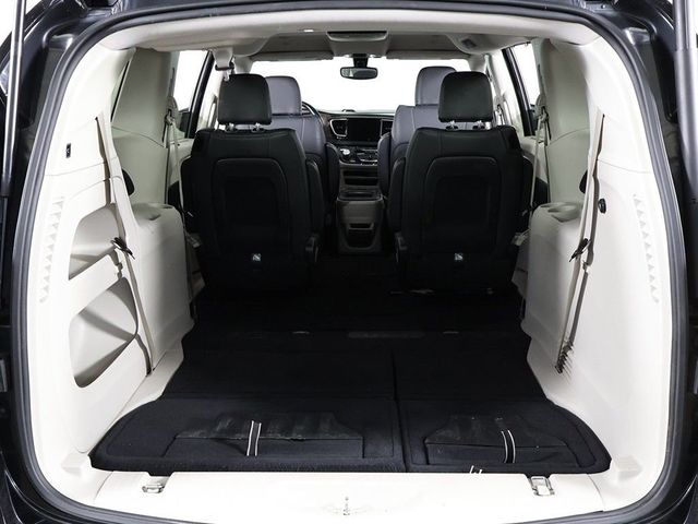 2018 Chrysler Pacifica Touring L FWD - 23024235 - 18