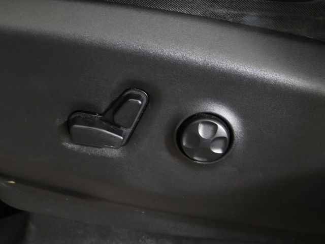 2018 Chrysler Pacifica Touring L FWD - 23024235 - 30