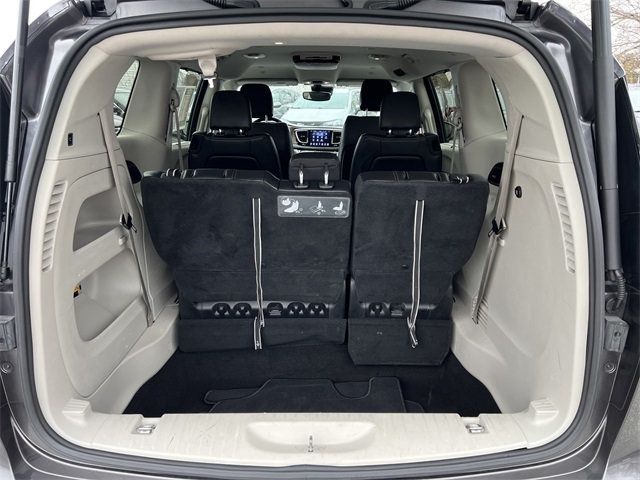 2018 Chrysler Pacifica Touring L FWD - 22959460 - 14