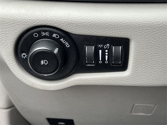 2018 Chrysler Pacifica Touring L FWD - 22959460 - 21