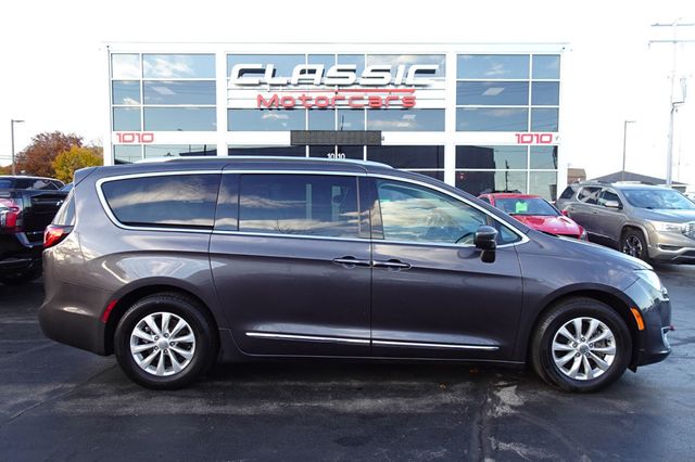 2018 Chrysler Pacifica Touring L FWD - 22943762 - 0