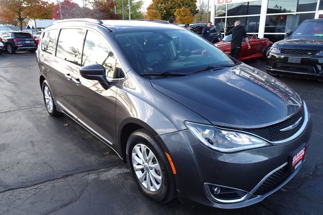 2018 Chrysler Pacifica Touring L FWD - 22943762 - 8