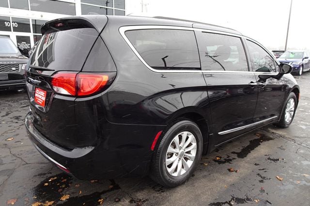 2018 Chrysler Pacifica Touring L FWD - 22951907 - 7