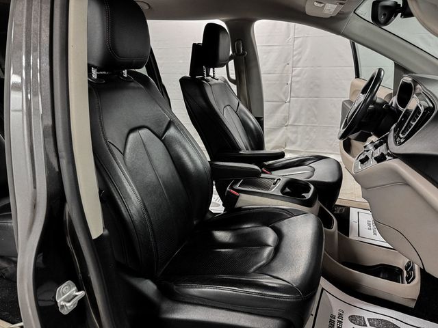 2018 Chrysler Pacifica TOURING L PLUS - 23050215 - 9