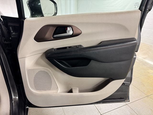 2018 Chrysler Pacifica TOURING L PLUS - 23050215 - 12