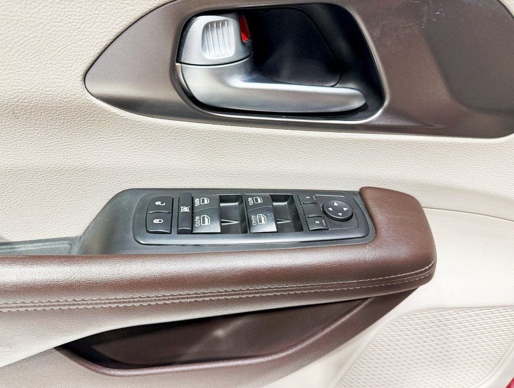 2018 Chrysler Pacifica Touring L Plus FWD - 22912523 - 30