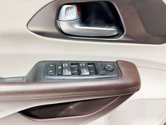 2018 Chrysler Pacifica Touring L Plus FWD - 22912523 - 30