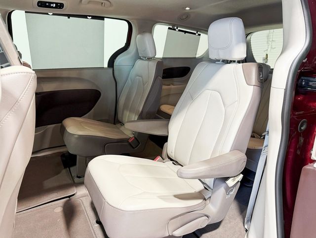 2018 Chrysler Pacifica Touring L Plus FWD - 22912523 - 33