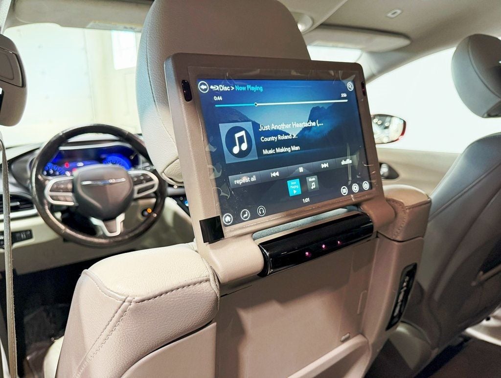 2018 Chrysler Pacifica Touring L Plus FWD - 22912523 - 34