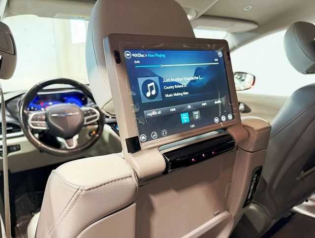 2018 Chrysler Pacifica Touring L Plus FWD - 22912523 - 34