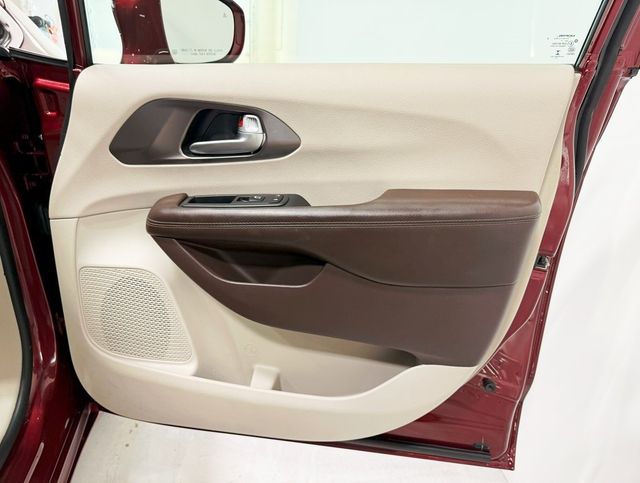 2018 Chrysler Pacifica Touring L Plus FWD - 22912523 - 42