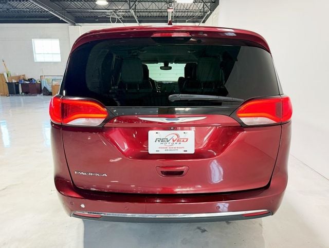 2018 Chrysler Pacifica Touring L Plus FWD - 22912523 - 5
