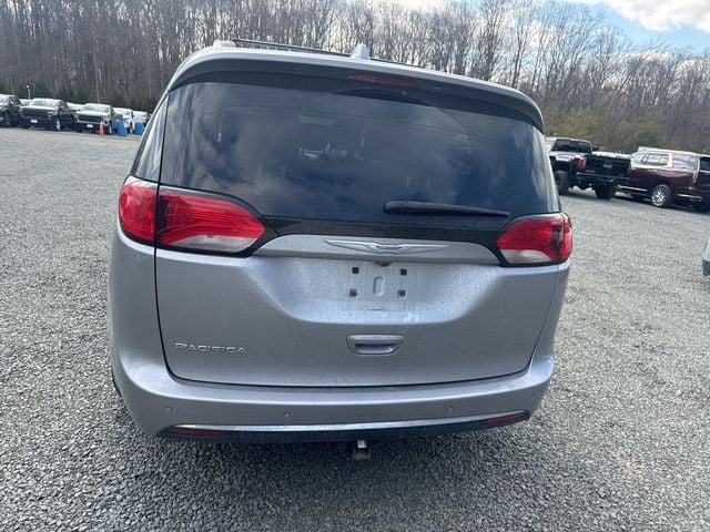 2018 Chrysler Pacifica Touring L Plus FWD - 22778231 - 5