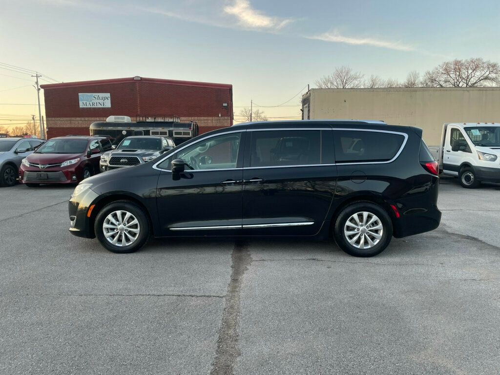 2018 Chrysler Pacifica Touring L Plus FWD - 22735454 - 5