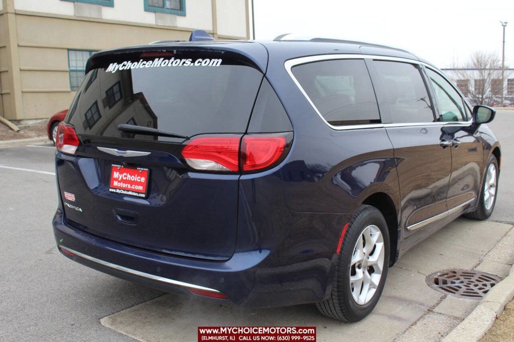 2018 Chrysler Pacifica Touring L Plus FWD - 22770728 - 4