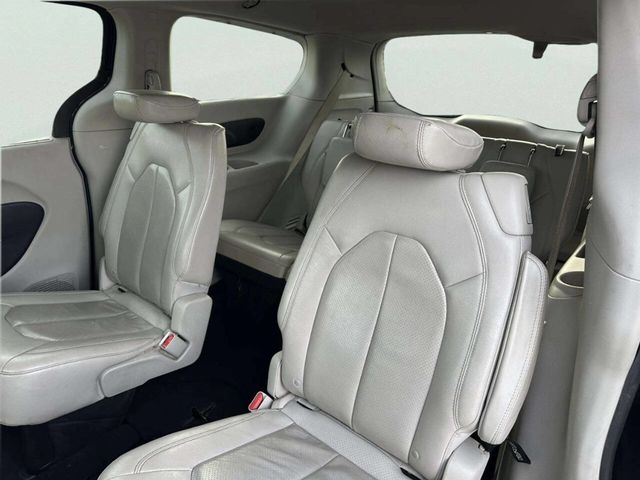 2018 Chrysler Pacifica Touring L Plus FWD - 22963947 - 17