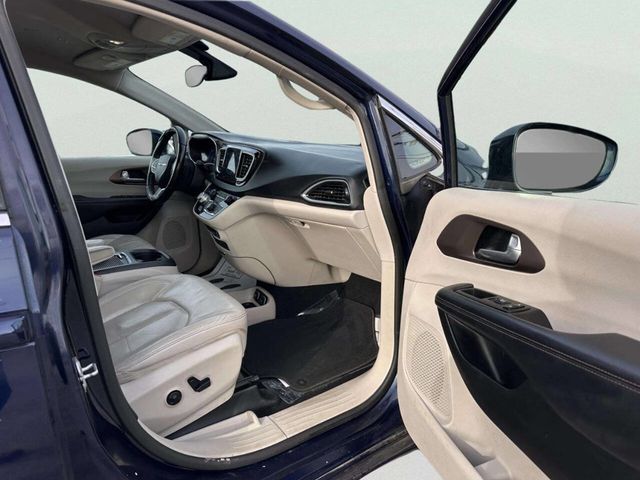 2018 Chrysler Pacifica Touring L Plus FWD - 22963947 - 20