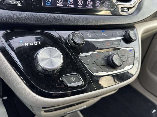 2018 Chrysler Pacifica Touring L Plus FWD - 22963947 - 30