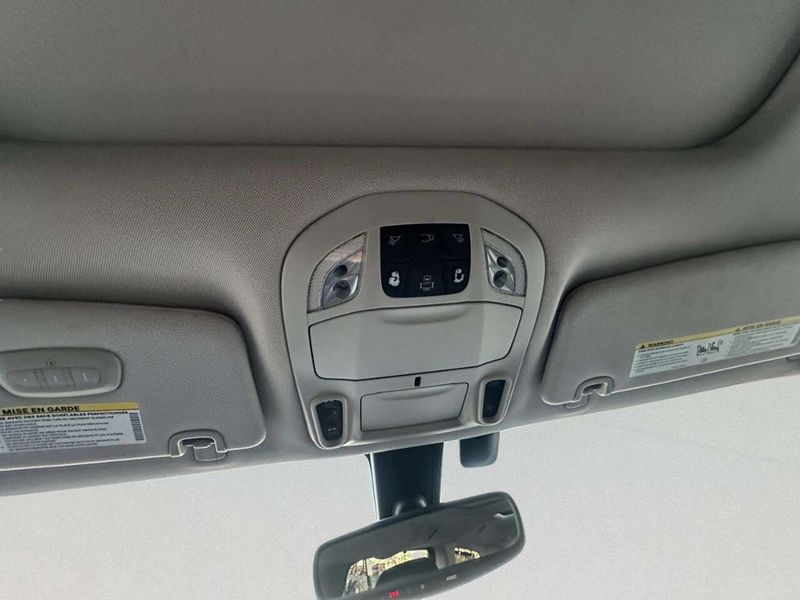 2018 Chrysler Pacifica Touring L Plus FWD - 22970218 - 16