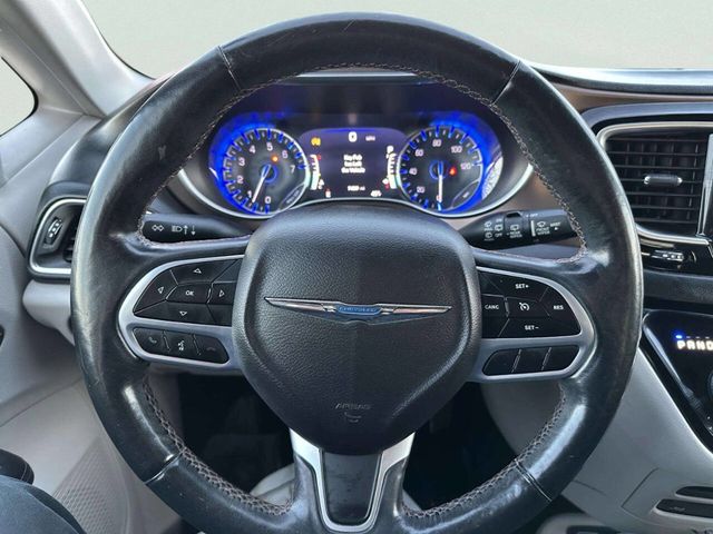2018 Chrysler Pacifica Touring L Plus FWD - 22970218 - 20