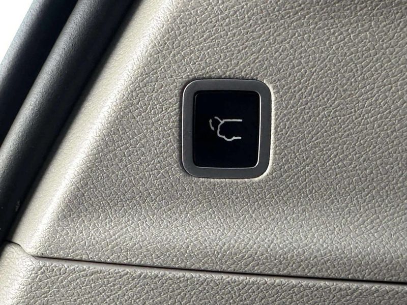 2018 Chrysler Pacifica Touring L Plus FWD - 22970218 - 24