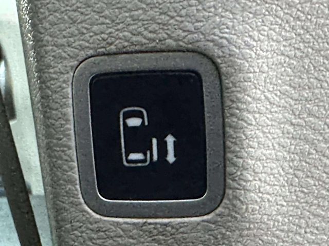 2018 Chrysler Pacifica Touring L Plus FWD - 22970218 - 25