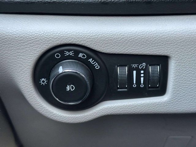 2018 Chrysler Pacifica Touring L Plus FWD - 22970218 - 29