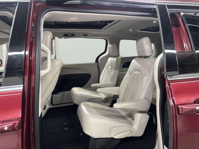 2018 Chrysler Pacifica Touring L Plus FWD - 22982596 - 13