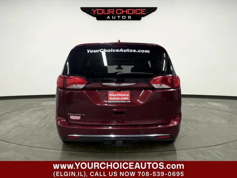 2018 Chrysler Pacifica Touring L Plus FWD - 22982596 - 3