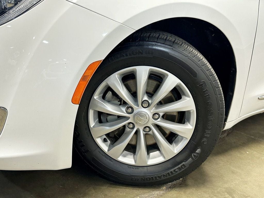 2018 Chrysler Pacifica Touring L Plus FWD - 23071389 - 12