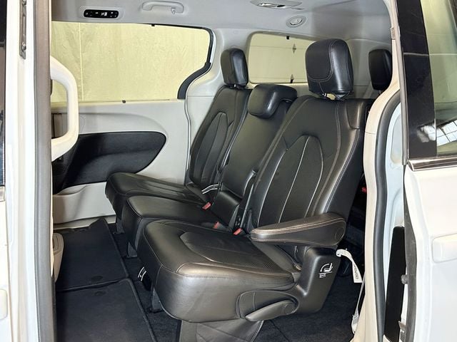 2018 Chrysler Pacifica Touring L Plus FWD - 23071389 - 35