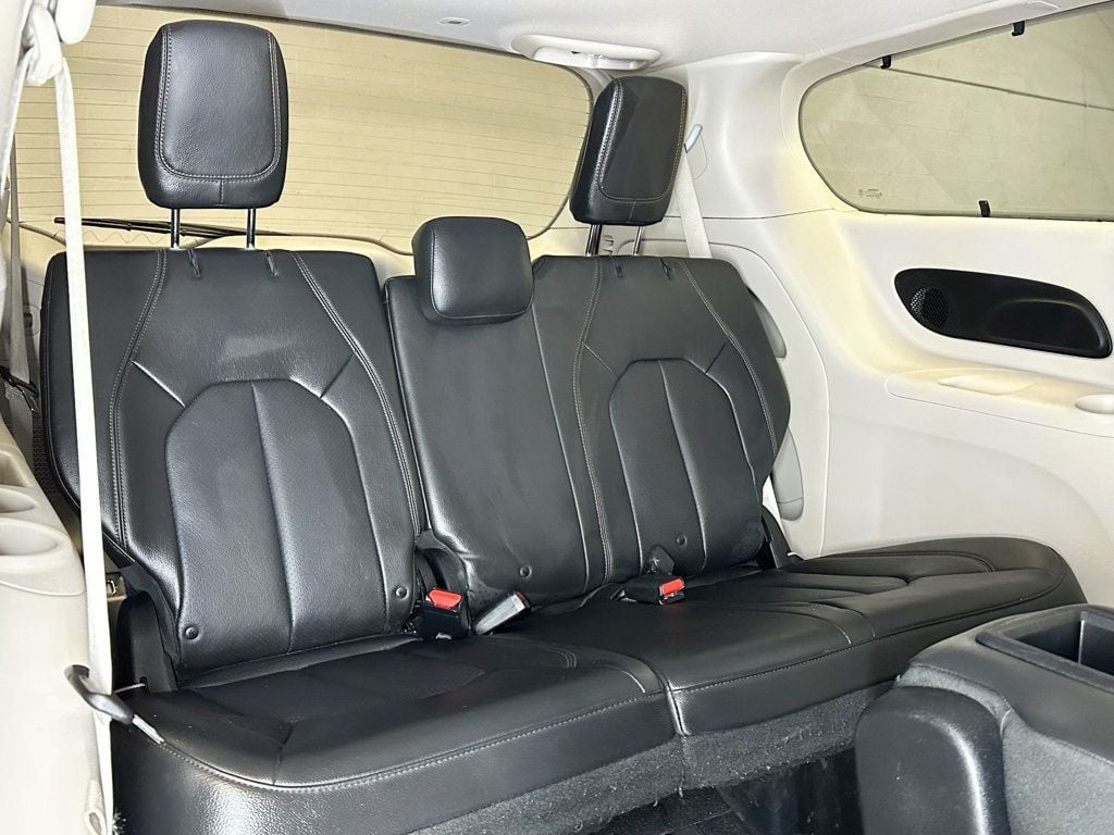 2018 Chrysler Pacifica Touring L Plus FWD - 23071389 - 43
