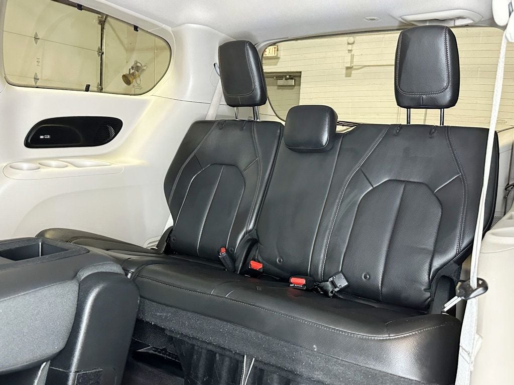 2018 Chrysler Pacifica Touring L Plus FWD - 23071389 - 44