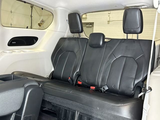 2018 Chrysler Pacifica Touring L Plus FWD - 23071389 - 44