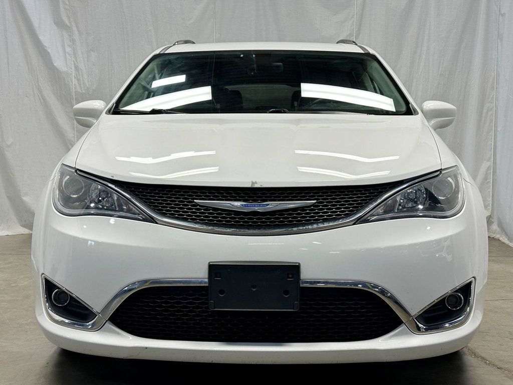 2018 Chrysler Pacifica Touring L Plus FWD - 23071389 - 4