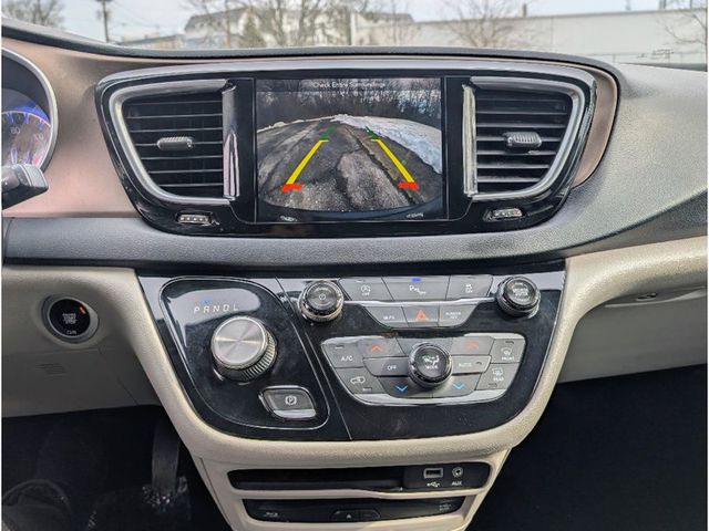 2018 Chrysler Pacifica Touring L Plus FWD - 22969579 - 28